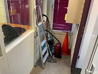Schoonmaakmiddelen - afbeelding 1 van  10