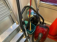 Schoonmaakmiddelen - afbeelding 5 van  10