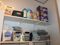 Schoonmaakproducten en -middelen waaronder mopemmer, bezem, dweil, wasmand, poetsdoeken, dweilen, reiniging... - afbeelding 2 van  2