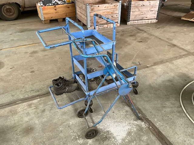 Schoonmaakwagen - afbeelding 1 van  3