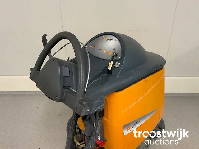 Schoonmaakwagen - afbeelding 3 van  9