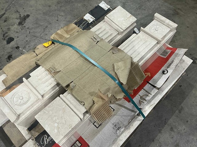 Schoorsteen monument - afbeelding 1 van  4