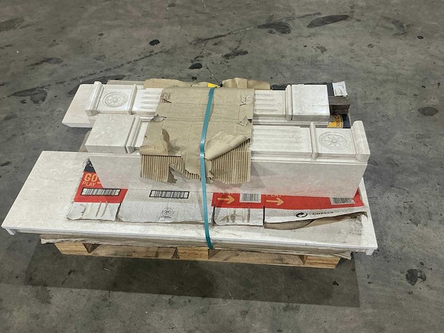 Schoorsteen monument - afbeelding 4 van  4