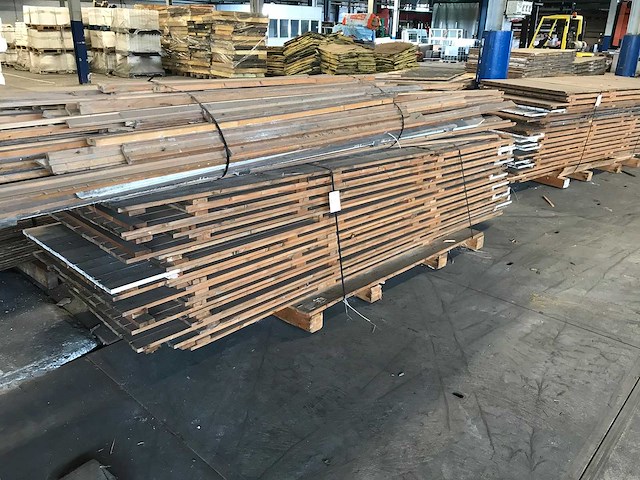 Schottenkeet diverse schotten en wandlatten (25x) - afbeelding 1 van  2