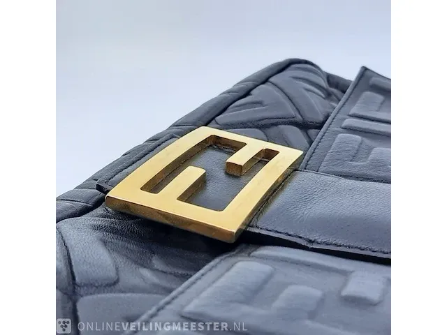 Schoudertas fendi, baquette big bag - afbeelding 12 van  12