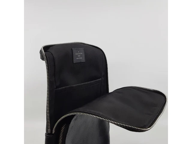Schoudertas, louis vuitton, avenue sling bag - afbeelding 6 van  14