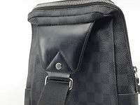 Schoudertas, louis vuitton, avenue sling bag - afbeelding 13 van  14