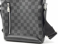 Schoudertas, louis vuitton, discovery bb messenger bag - afbeelding 11 van  17
