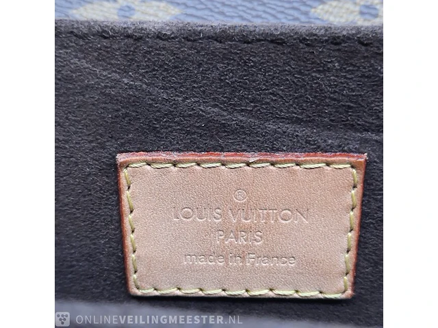Schoudertas louis vuitton, pochette mentis - afbeelding 6 van  16