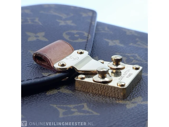 Schoudertas louis vuitton, pochette mentis - afbeelding 13 van  16