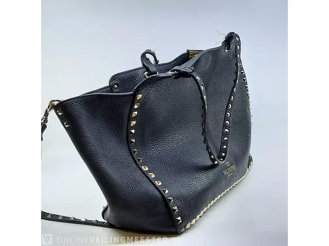 Schoudertas valentino, medium grainy calfskin rockstud - afbeelding 8 van  10