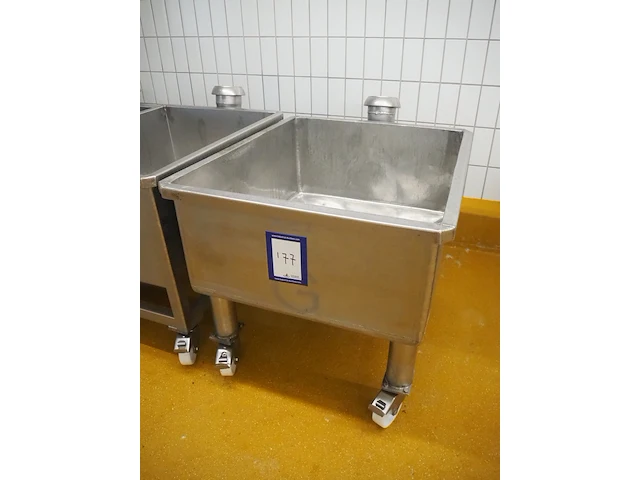 Schrӧder - afbeelding 1 van  6