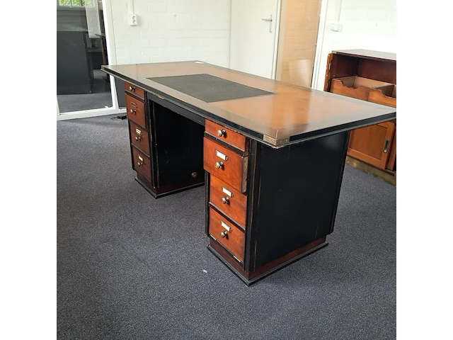 Schrijfdesk / bureau authentic models, hout - afbeelding 2 van  5