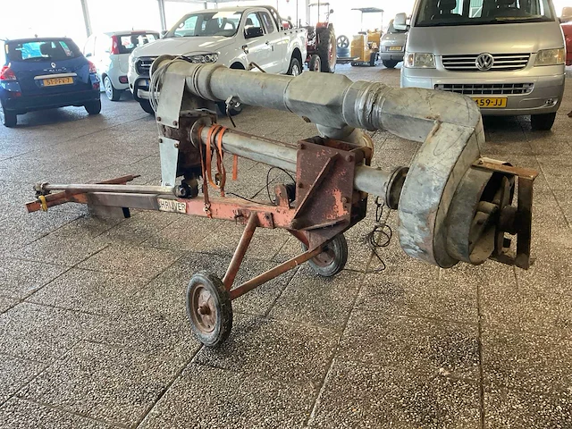 Schrijver waterpomp - afbeelding 3 van  10
