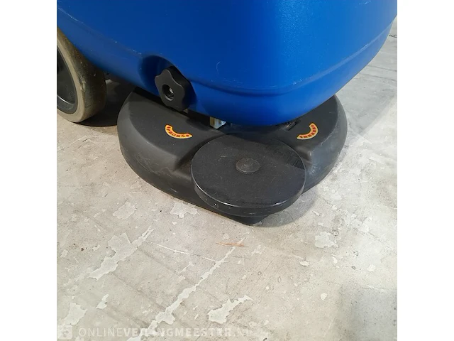 Schrob-zuigmachine nilfisk alto, scrubtec 343.2b combi - afbeelding 11 van  16