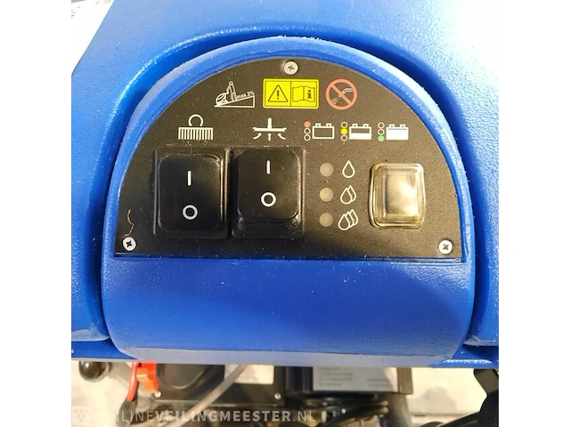 Schrob-zuigmachine nilfisk alto, scrubtec 343.2b combi - afbeelding 14 van  16