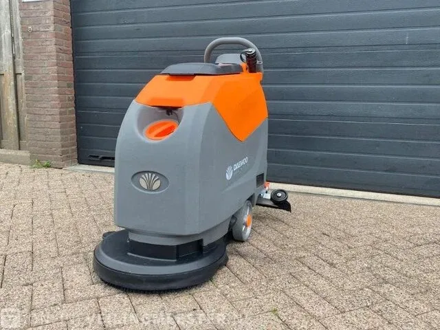 Schrobmachine daewoo, dafl50a, bouwjaar 2022 - afbeelding 1 van  6