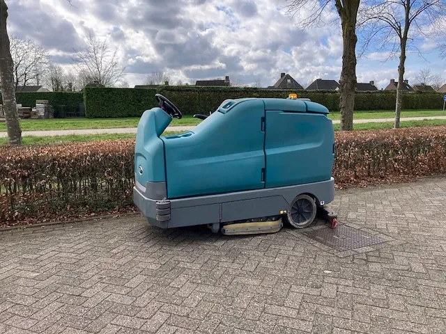 Schrobmachine tennant t17 elektrisch 7.5kw 2018 - afbeelding 1 van  1