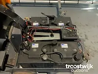 Schrobmachine zelfrijdend - afbeelding 11 van  11