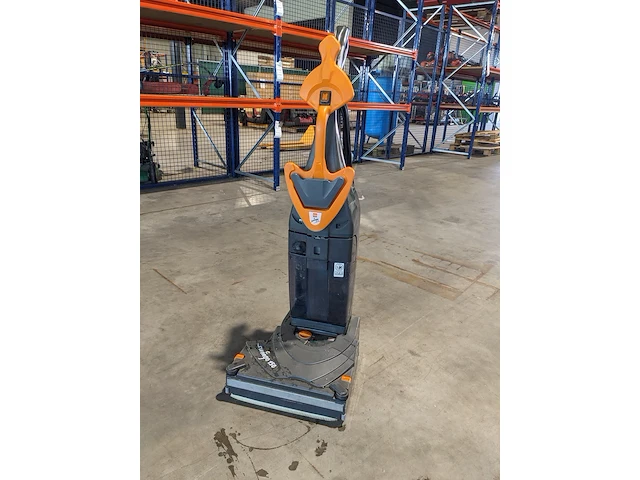 Schrobzuigmachine, kerapoxy cleaner, epoxy gel en mop persen, mapei ultracare - afbeelding 10 van  17