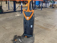 Schrobzuigmachine, kerapoxy cleaner, epoxy gel en mop persen, mapei ultracare - afbeelding 10 van  17