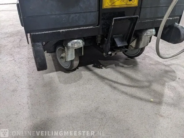 Schrobzuigmachine nilfisk, ca 340 - afbeelding 8 van  8