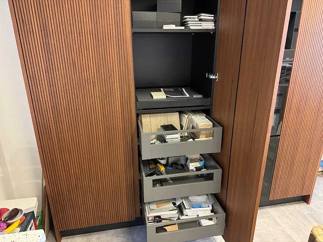 Schröder - showroomkeuken met kastenwand - afbeelding 5 van  23