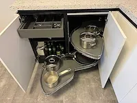 Schröder - showroomkeuken met kastenwand - afbeelding 22 van  23