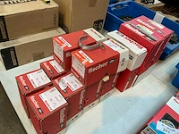 Schroef en beugel (13x) - afbeelding 1 van  5