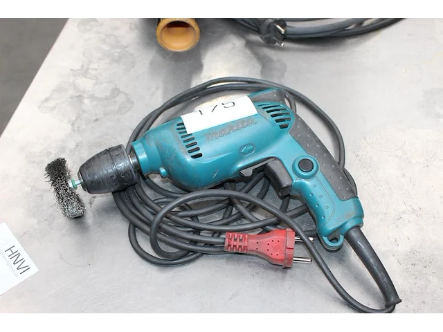 Schroefboormachine makita. - afbeelding 1 van  2