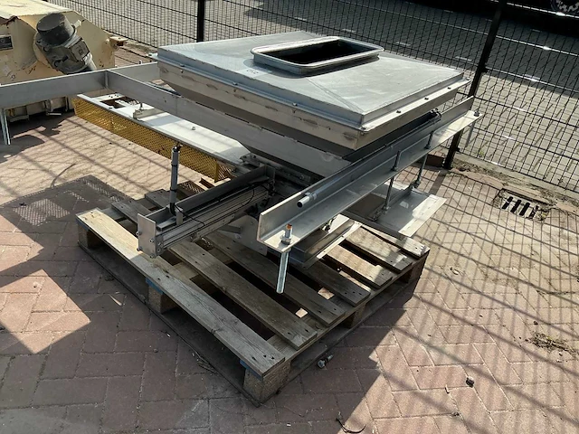 Schuifklep met storttrechter - afbeelding 3 van  7