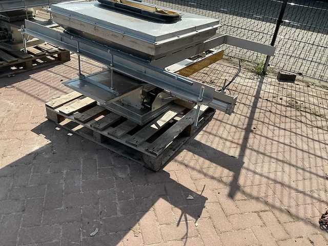 Schuifklep met storttrechter - afbeelding 6 van  10