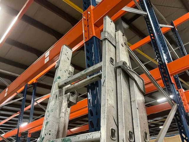 Schuifladder - afbeelding 3 van  3