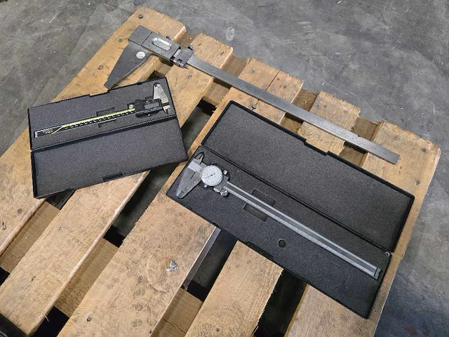 Schuifmaat - overige meetgereedschap (3x) - afbeelding 1 van  5