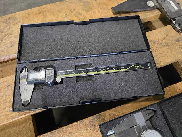 Schuifmaat - overige meetgereedschap (3x) - afbeelding 5 van  5