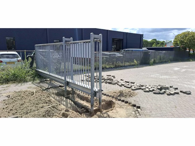 Schuifpoort - afbeelding 2 van  7