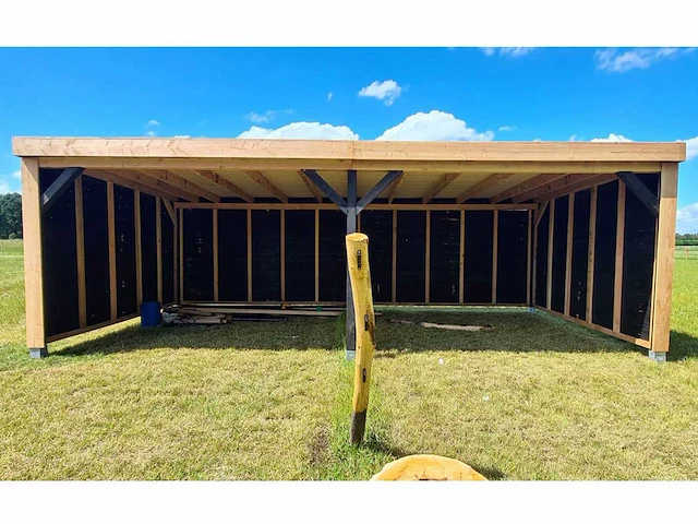 Schuilstal geïmpregneerd douglas 300x400x265 cm - afbeelding 1 van  3