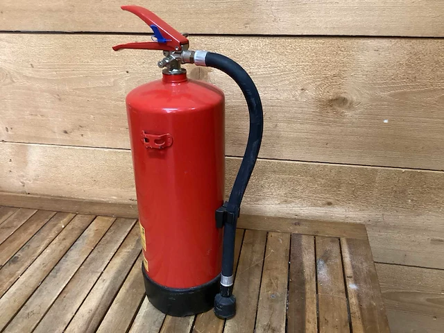 Schuim brandblusser (2x) - afbeelding 3 van  4