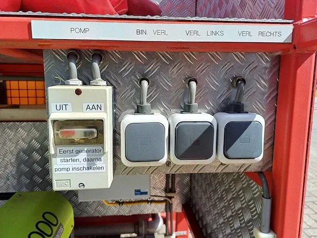 Schuim voorraad azetcontainer haakarm/kabel - afbeelding 15 van  34
