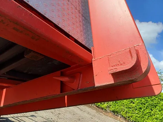 Schuim voorraad azetcontainer haakarm/kabel - afbeelding 28 van  34