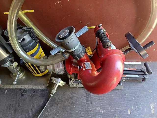 Schuim voorraad azetcontainer haakarm/kabel - afbeelding 34 van  34