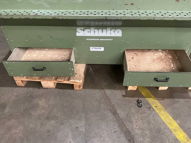 Schuko - sat 2 - schuurtafel - afbeelding 6 van  8