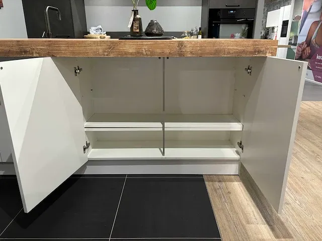 Schüller - showroomkeuken - afbeelding 2 van  43