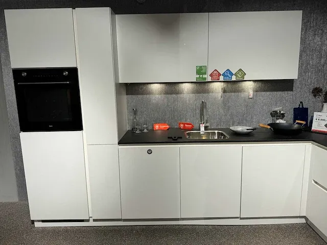 Schüller - showroomkeuken - afbeelding 12 van  24