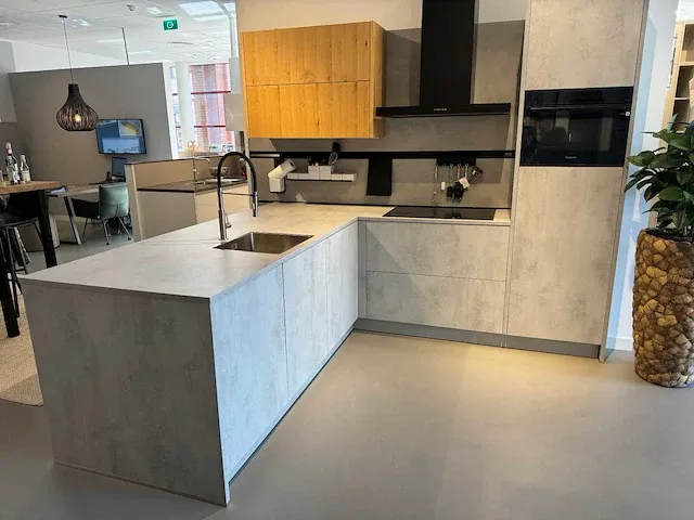 Schuller - showroomkeuken - afbeelding 1 van  41