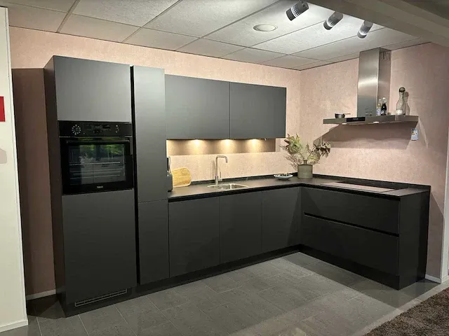 Schüller - showroomkeuken - afbeelding 12 van  32