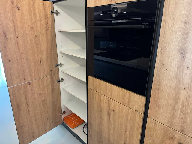 Schüller - showroomkeuken - afbeelding 30 van  48