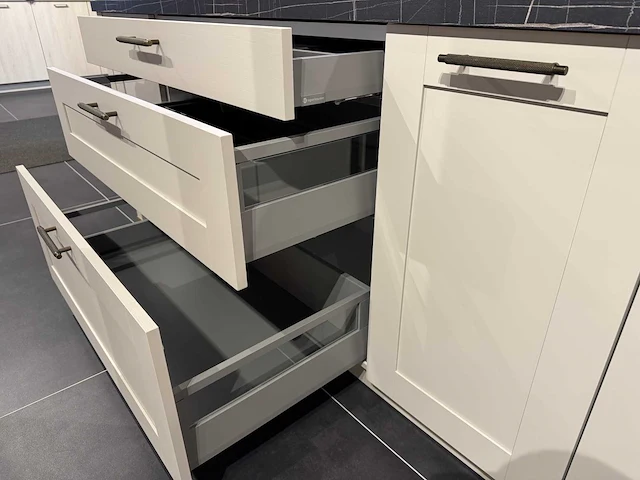 Schuller - showroomkeuken - afbeelding 2 van  38