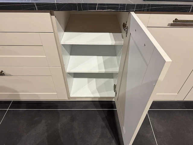 Schuller - showroomkeuken - afbeelding 5 van  38