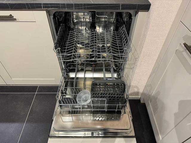 Schuller - showroomkeuken - afbeelding 13 van  38